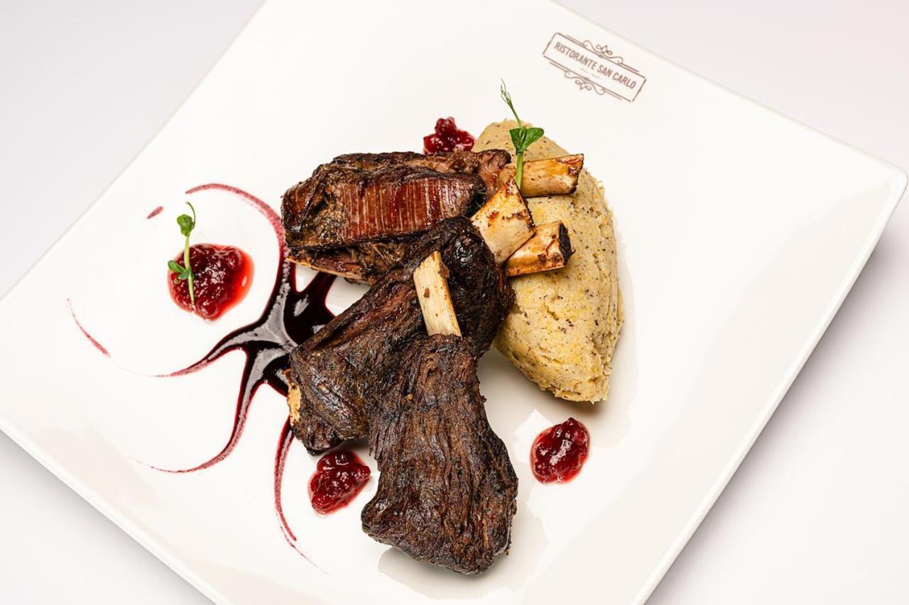 Wine Hotel San Carlo - Relais & Spa - Boutique Hotel Chiuro Exterior photo