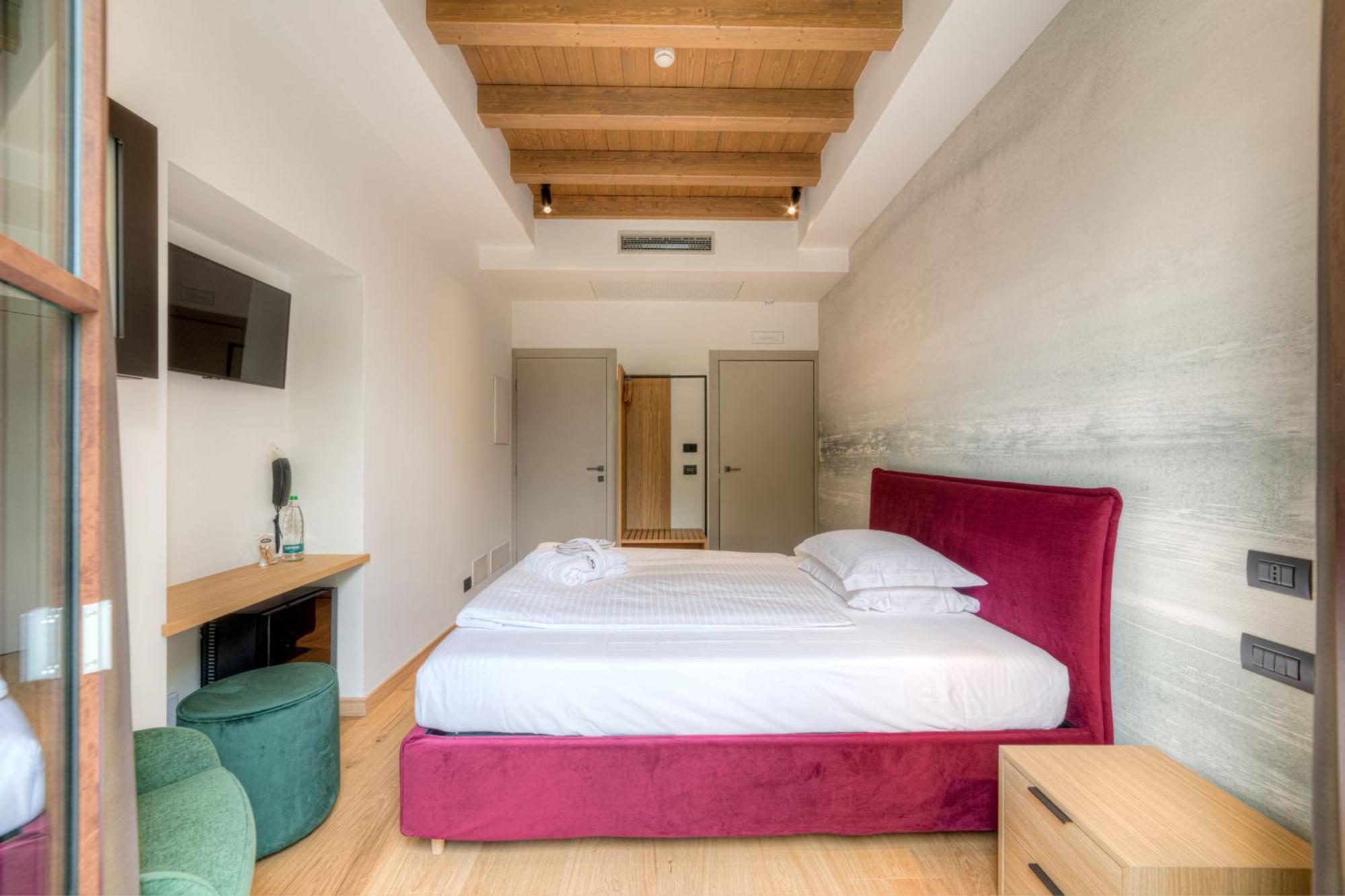 Wine Hotel San Carlo - Relais & Spa - Boutique Hotel Chiuro Room photo